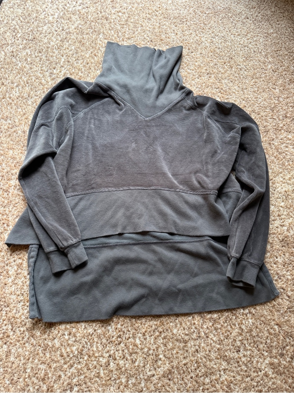Free People Movement size small High-Neck Pullover Sweater Charcoal Gray velour